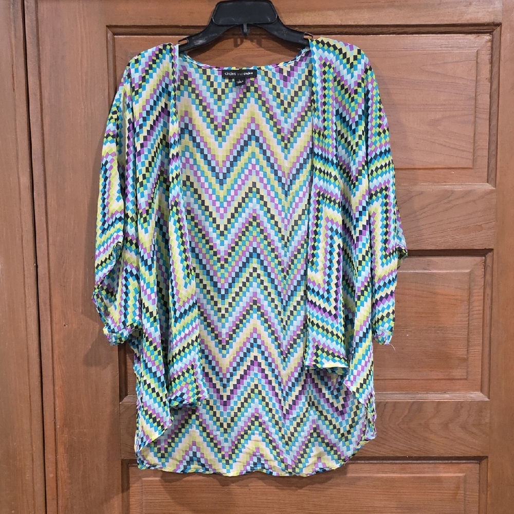 Vibrant Chevron Patterned Women's Blouse